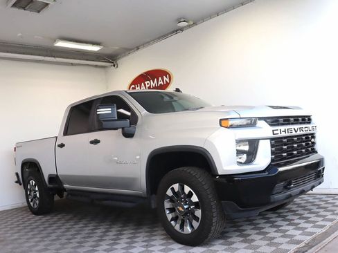 Used 2022 Chevrolet Silverado 2500 Custom w/ Custom Value Package AWD/4WD image 1