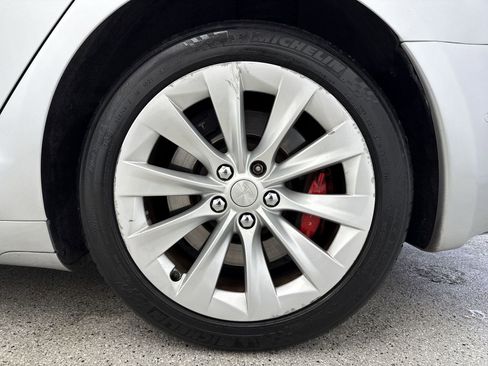 Used 2016 Tesla Model S P90D image 41