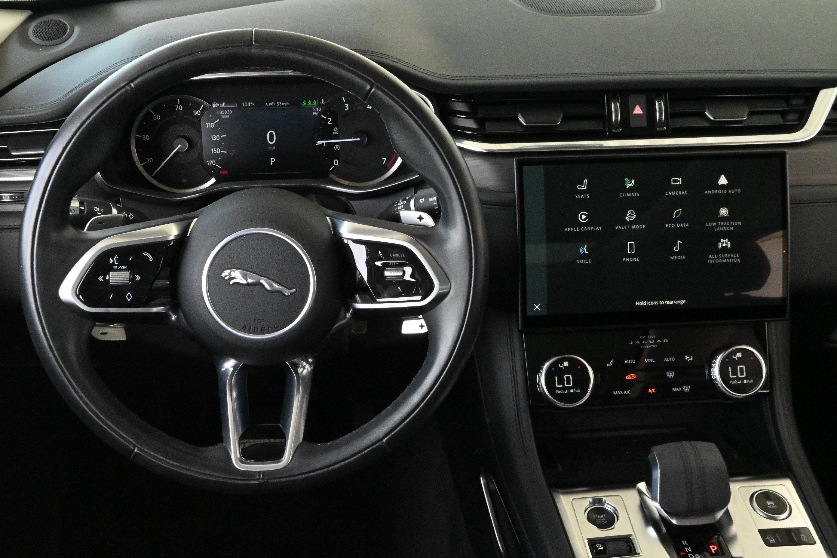 Used 2022 Jaguar F-PACE AWD/4WD image 16