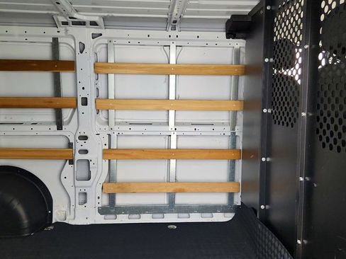 Used 2025 RAM ProMaster 2500 w/ U-Haul Equipment Group FWD image 22