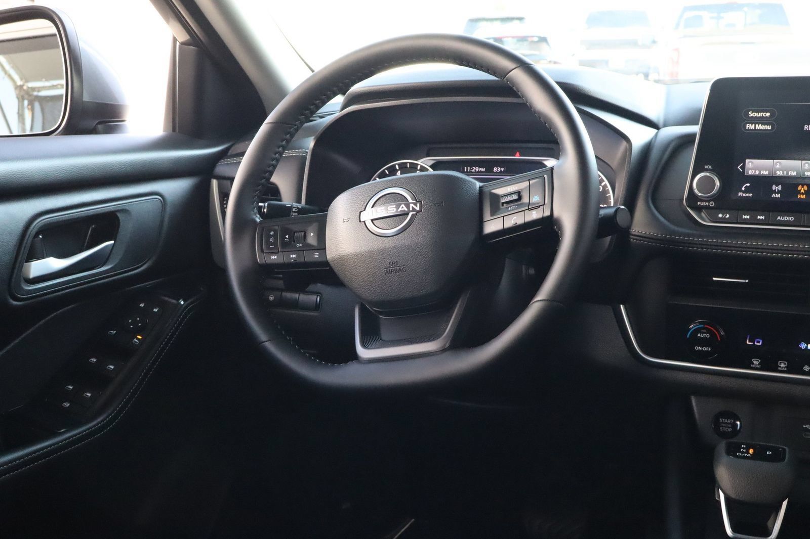 Used 2026 Nissan Rogue SV FWD image 28
