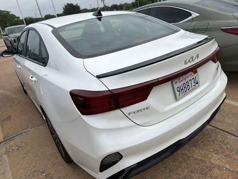 Used 2023 Kia Forte GT-Line FWD image 4
