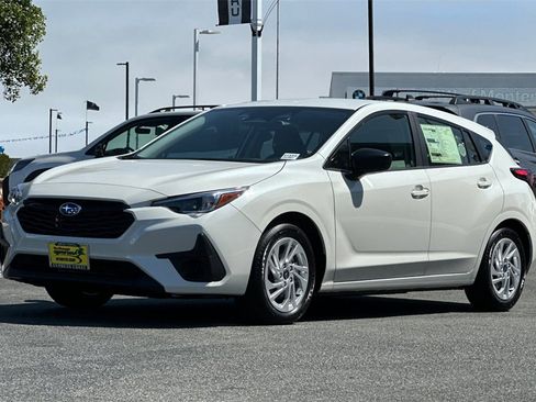 Certified 2025 Subaru Impreza 2.0i image 8