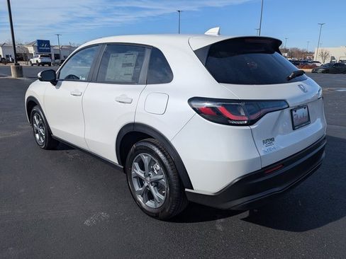 New 2026 Honda HR-V LX image 9