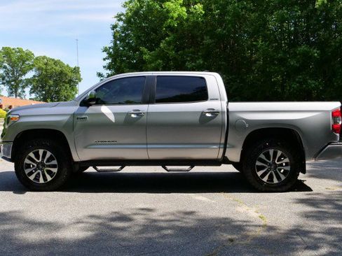 Used 2020 Toyota Tundra Limited w/ Limited Premium Package AWD/4WD image 44