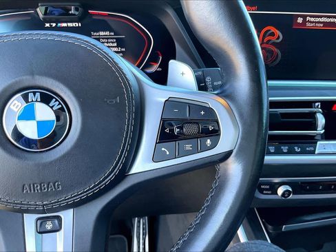 Used 2022 BMW X7 M50i image 23