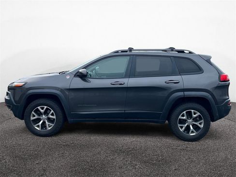Used 2014 Jeep Cherokee Trailhawk w/ Technology Group image 2
