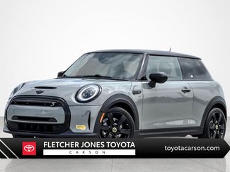 Used 2022 MINI Cooper SE FWD video 1