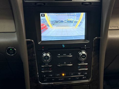 Used 2017 Lincoln Navigator Select AWD/4WD image 36