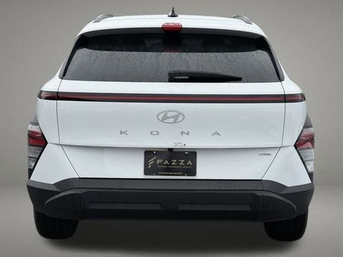 Used 2024 Hyundai Kona SEL image 4