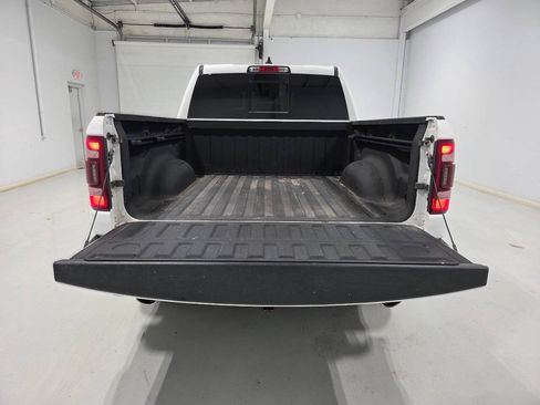 Used 2023 RAM 1500 Laramie AWD/4WD image 7