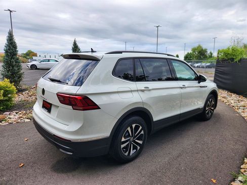 Certified 2024 Volkswagen Tiguan S image 5