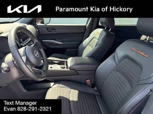 Used 2025 Nissan Pathfinder Rock Creek AWD/4WD image 17