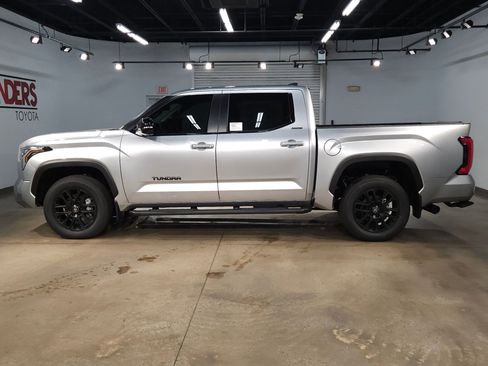 New 2026 Toyota Tundra Limited AWD/4WD image 4