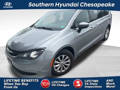 Used 2017 Chrysler Pacifica Touring w/ Tire & Wheel Group