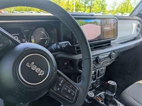Used 2025 Jeep Wrangler Unlimited Sport S 4xe AWD/4WD image 32