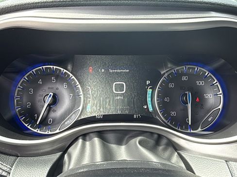 New 2025 Chrysler Pacifica Select image 20