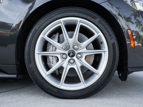 Used 2024 Ford Mustang GT Premium image 11