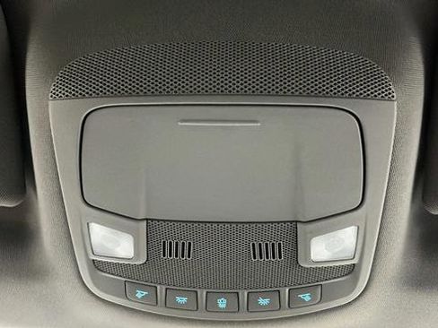 Used 2017 Ford F150 XLT image 29