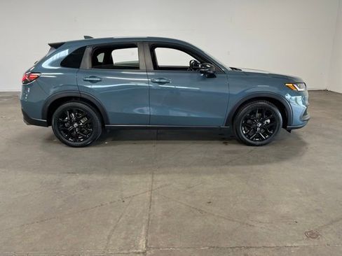 Used 2023 Honda HR-V Sport image 2