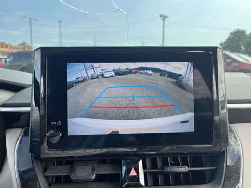 Used 2023 Toyota Corolla LE FWD image 20