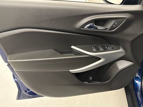 Certified 2024 Chevrolet Trax LS FWD image 12