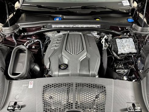 New 2026 Porsche Macan image 40