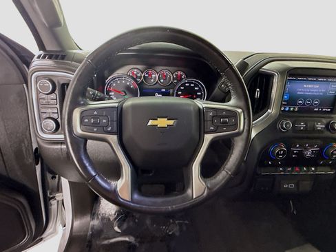 Used 2021 Chevrolet Silverado 1500 LT AWD/4WD image 13
