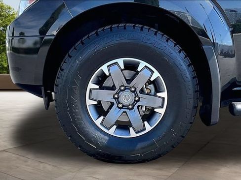 Used 2021 Nissan Frontier PRO-4X w/ Pro-4x Utility Package AWD/4WD image 33