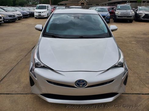 Used 2018 Toyota Prius Two w/ Prius Two Safety Plus Package FWD image 26