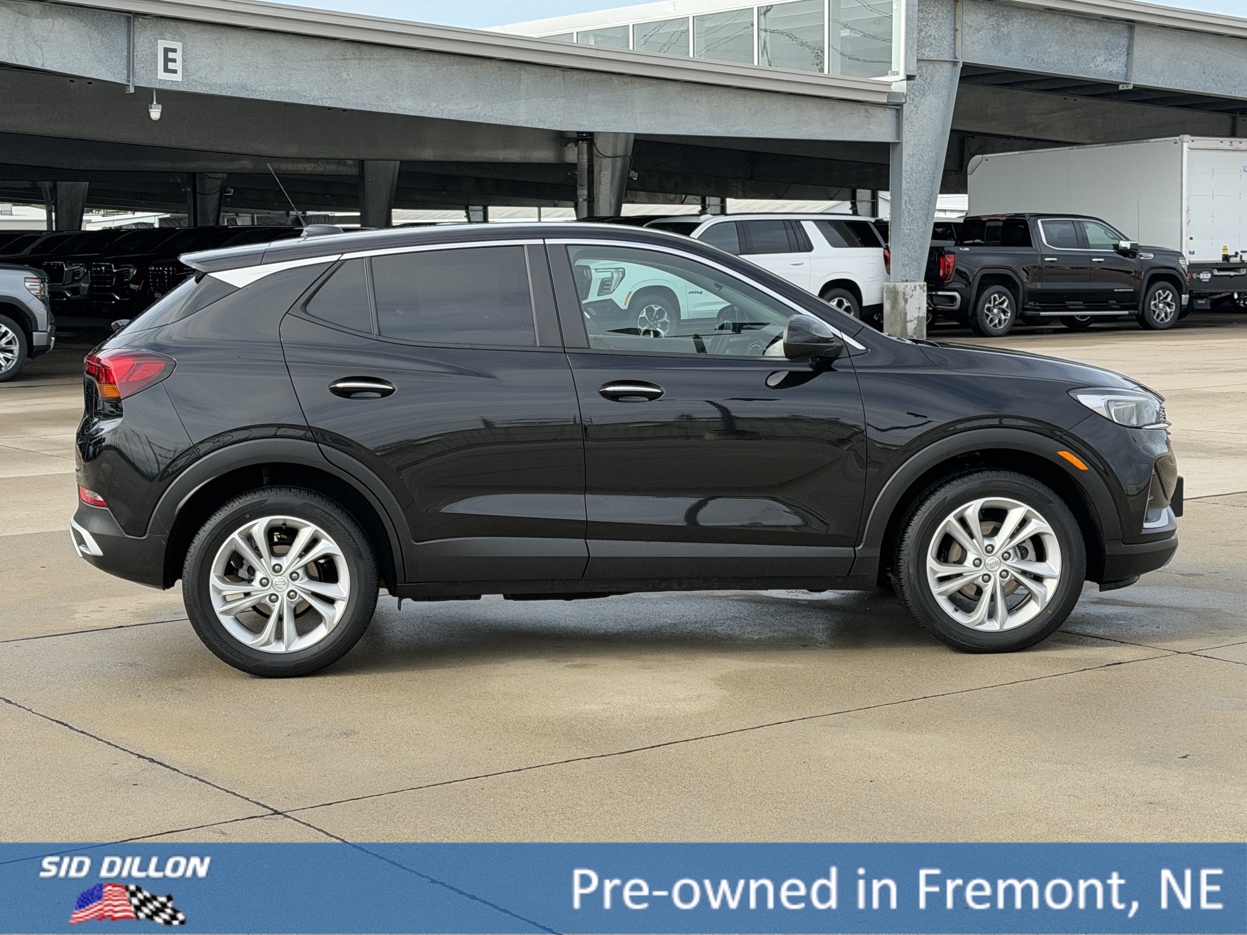Certified 2023 Buick Encore GX Preferred w/ Cold Weather Comfort Package FWD image 3