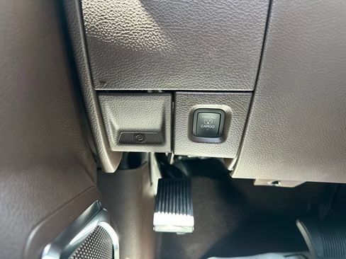 New 2027 RAM 3500 Laramie AWD/4WD image 29