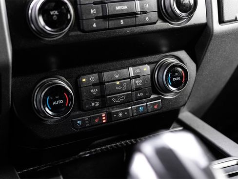 Used 2019 Ford F150 Raptor w/ Equipment Group 802A Luxury image 25