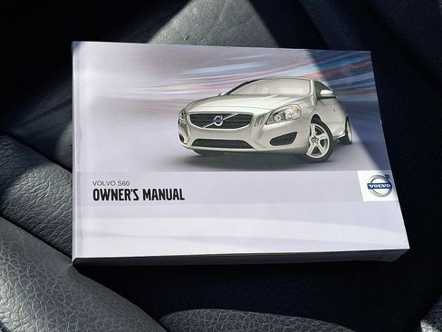 Used 2012 Volvo S60 T5 image 25