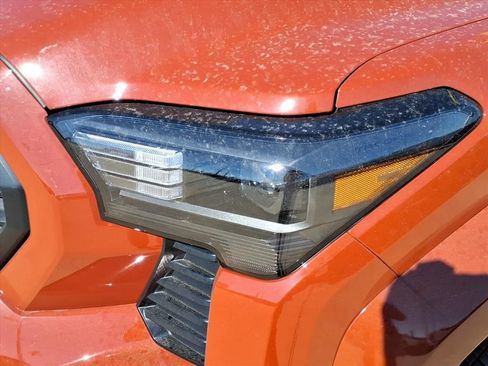 Certified 2025 Toyota Tacoma TRD Sport image 9