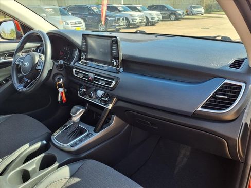 Used 2021 Kia Seltos S image 24
