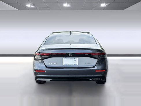 Used 2025 Honda Accord EX-L image 10