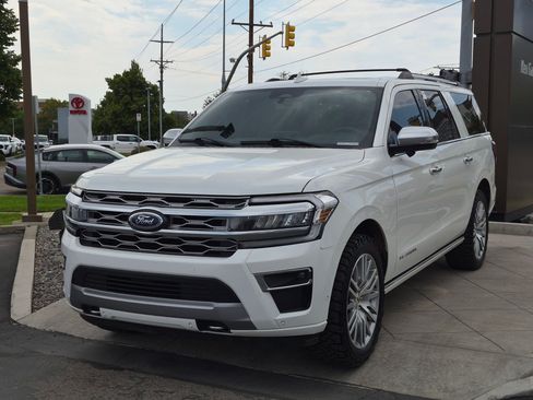 Used 2024 Ford Expedition Max Platinum AWD/4WD image 10