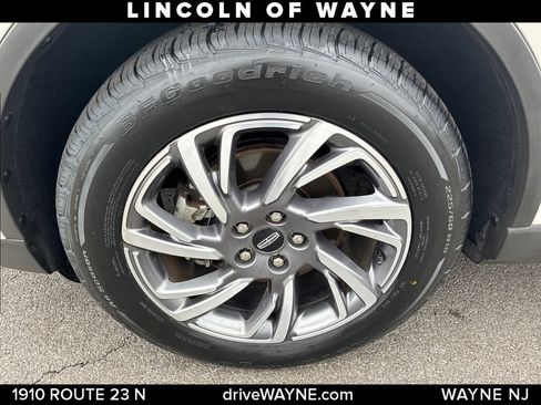 Certified 2024 Lincoln Corsair AWD image 26