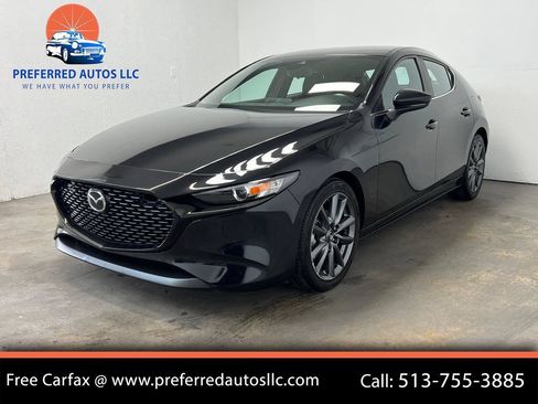 Used 2021 MAZDA MAZDA3 s FWD image 1