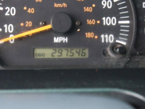 Used 2000 Toyota Tundra SR5 RWD image 10