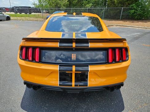 Used 2018 Ford Mustang Shelby GT350 w/ Convenience Package RWD image 6