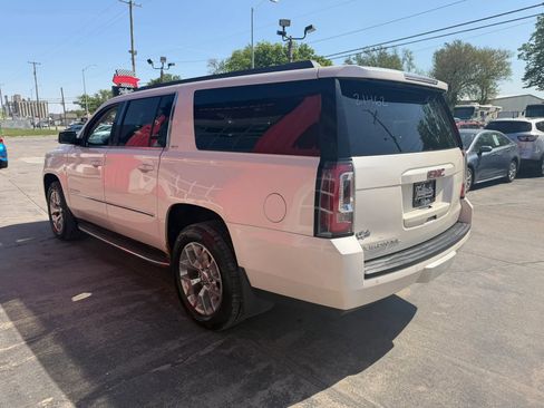 Used 2015 GMC Yukon XL SLT w/ Open Road Package AWD/4WD image 5
