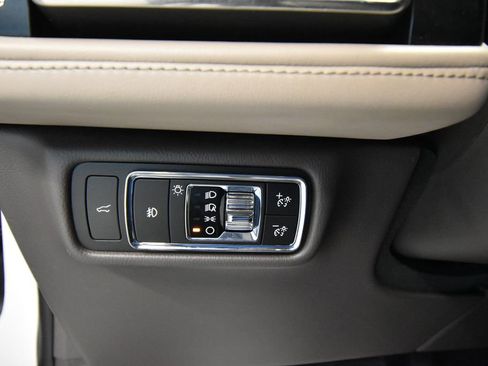 Used 2021 Lincoln Aviator Reserve w/ Elements Package Plus image 10