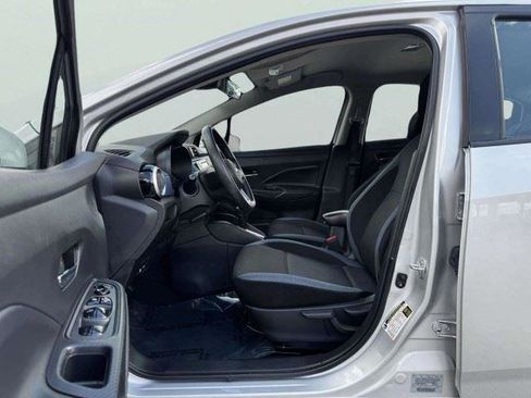 Used 2023 Nissan Versa SV FWD image 18