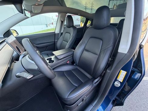 Used 2022 Tesla Model Y Long Range AWD/4WD image 29