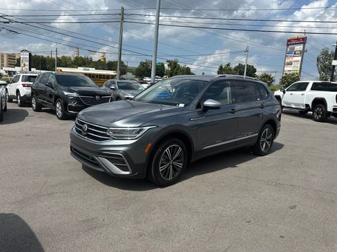 Used 2024 Volkswagen Tiguan Wolfsburg Edition FWD image 3