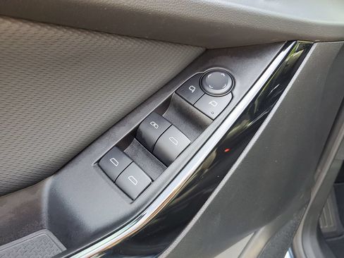 Used 2025 Chevrolet Equinox LT AWD/4WD image 13