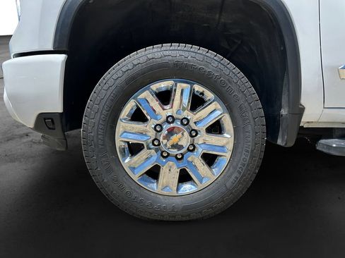 Used 2024 Chevrolet Silverado 3500 High Country AWD/4WD image 11