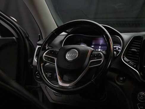 Used 2020 Jeep Cherokee Limited image 14